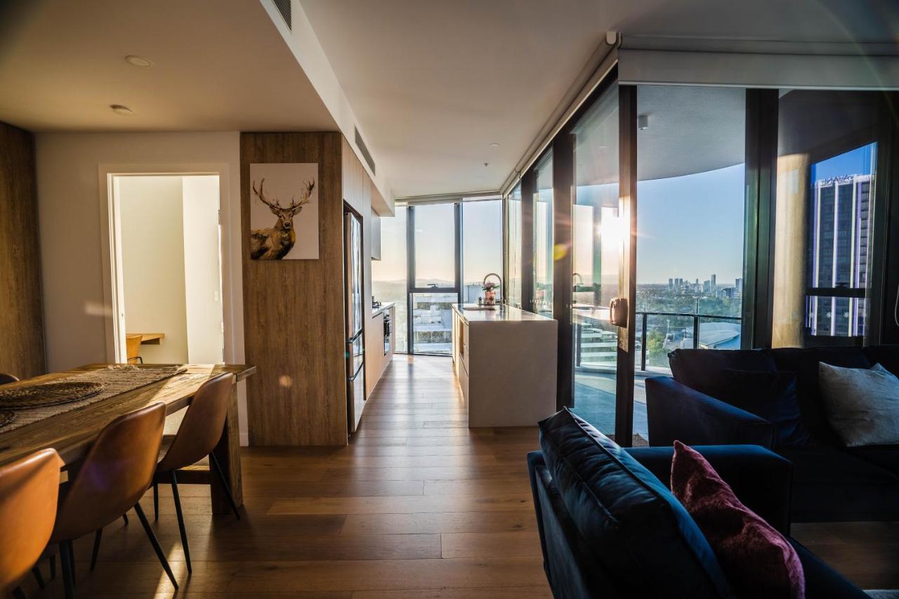 2 Bedroom Luxurious Family Apartment Next To Pacific Fair - Broadbeach Gold Coast Gc22 Kültér fotó